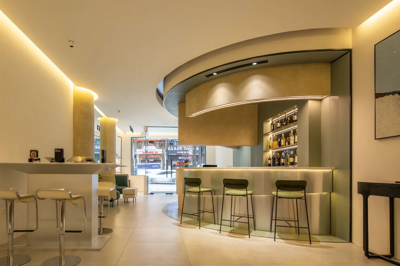 Greenfield Dental lounge bar — Hanoi