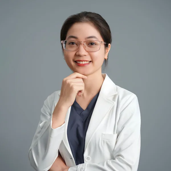 Dr. Tran Thi Giang — Orthodontics & Restorative